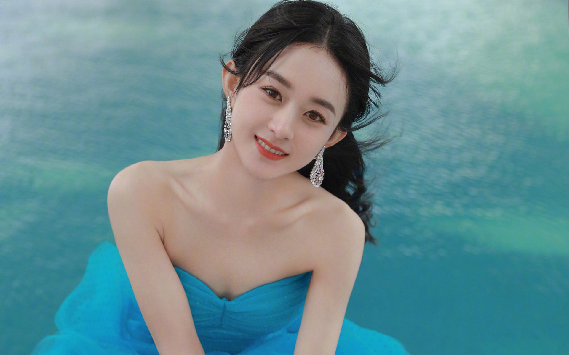 _跑者之战:硬地、草地、红土,体验不同场地的技术比拼_,跑者zone