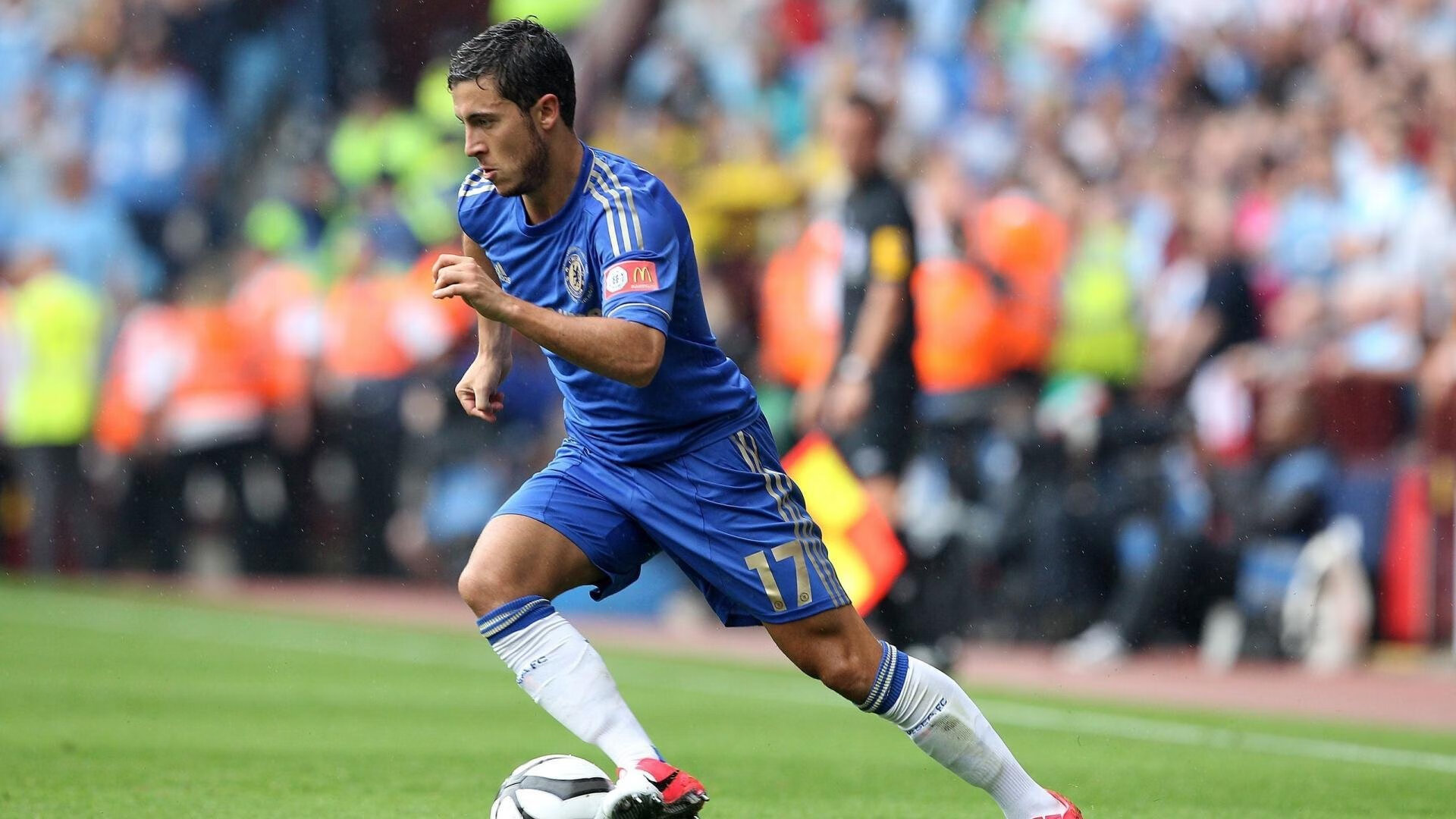 波兰主场大胜北爱尔兰,晋级优势凸显,波兰对战