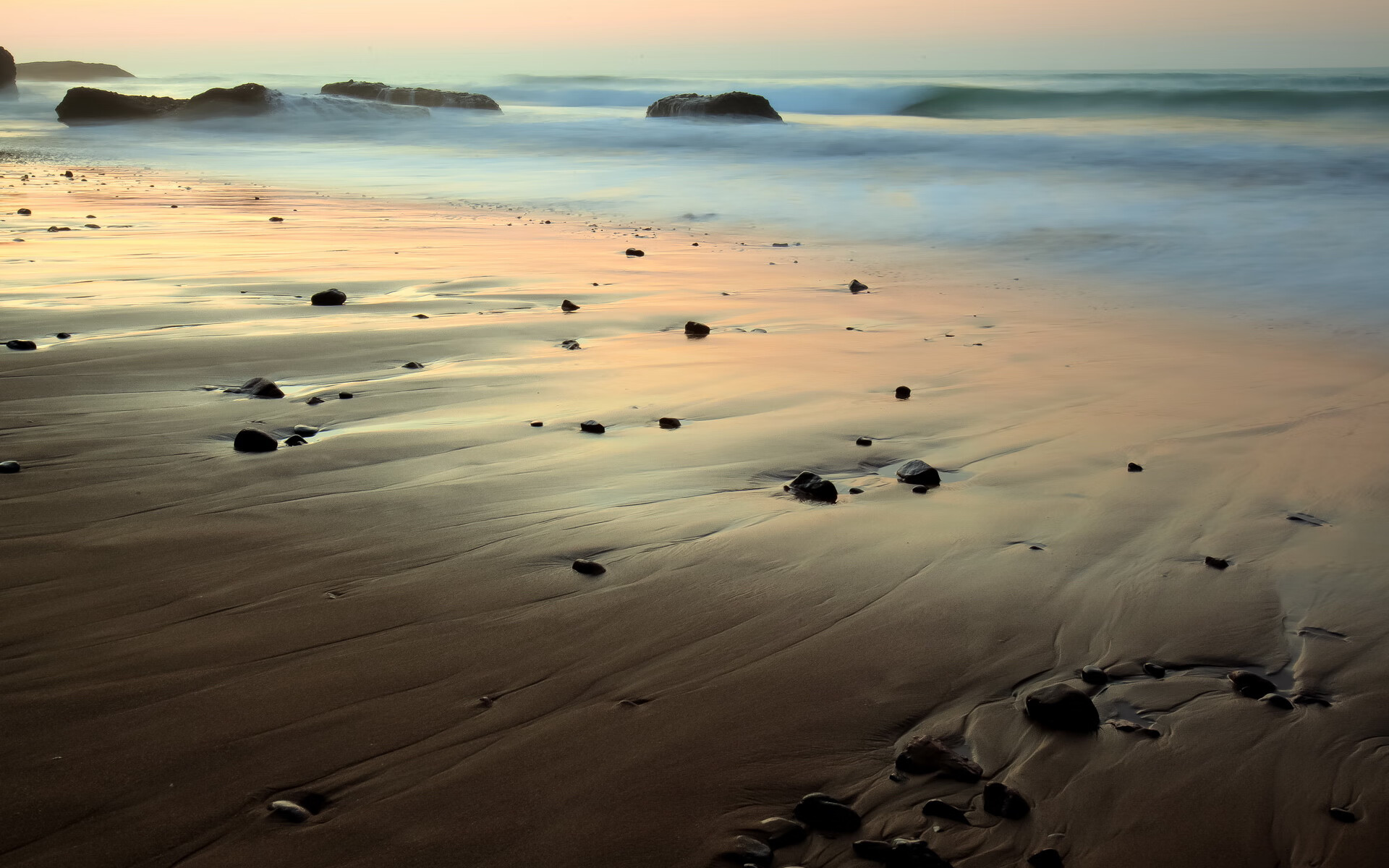 开云中国-荷兰队成功反败为胜，赢得关键胜利，荷兰队被罚下