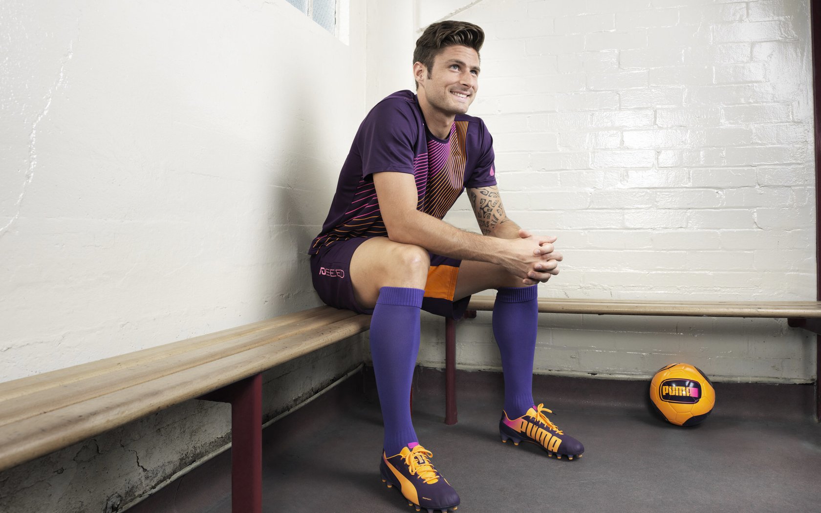 塞维利亚锋线轮换保障火力输出,塞维利亚风光